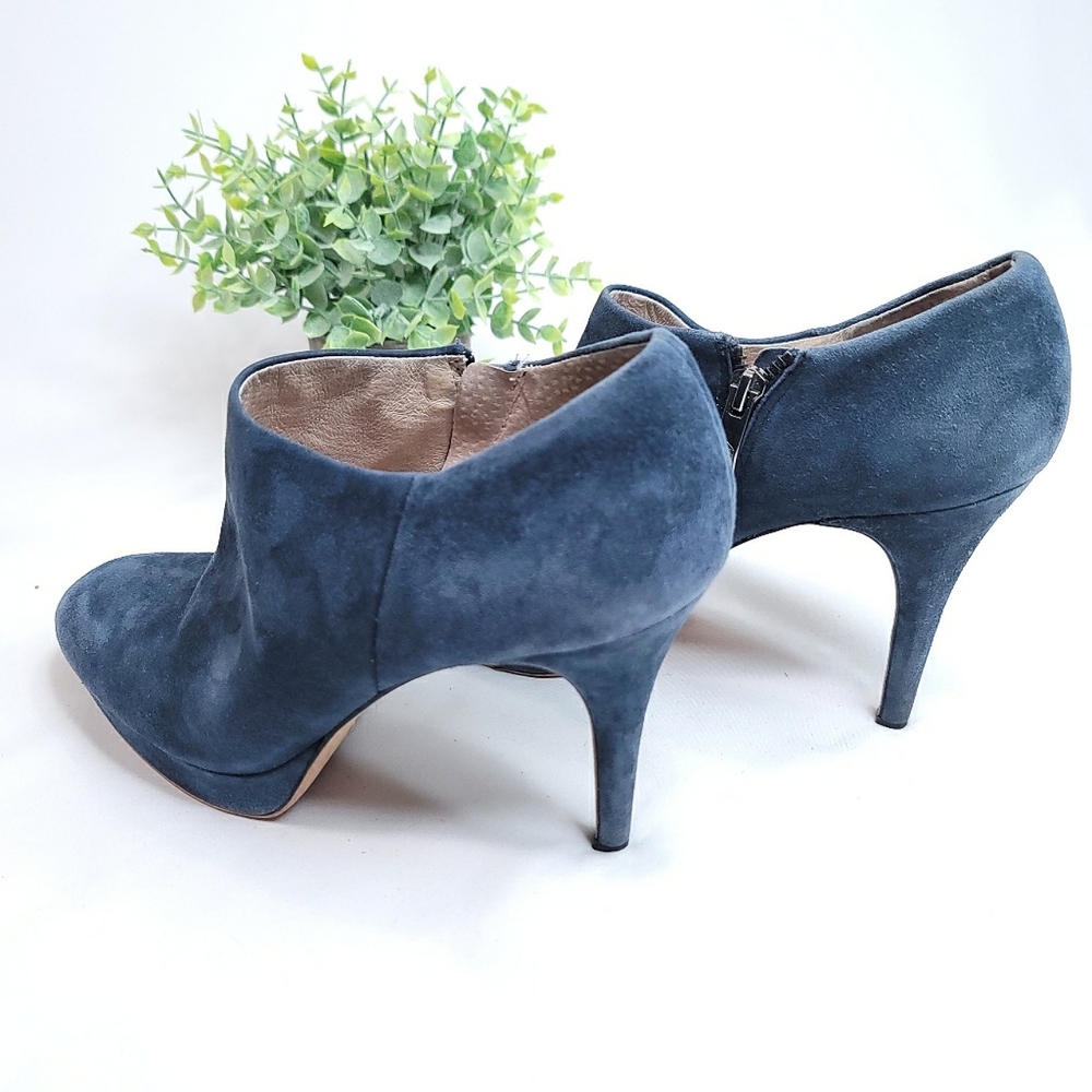 Vince Camuto Blue Suede Elvin Ankle Bootie Heels - Picture 4 of 5